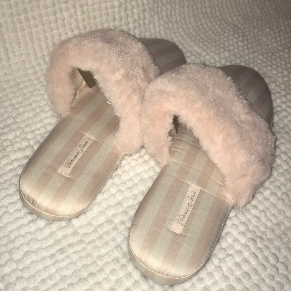 House Slippers - Picture 3 of 6